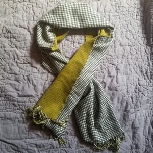 Lands' End olive houndstooth scarf